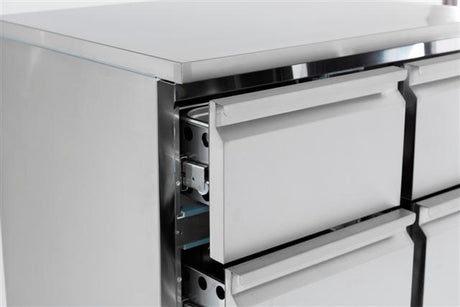 Koelwerkbank | 400L | 6 Laden | +2°C/+8°C | Statisch met ventilator | 1365x700x870(h)mm