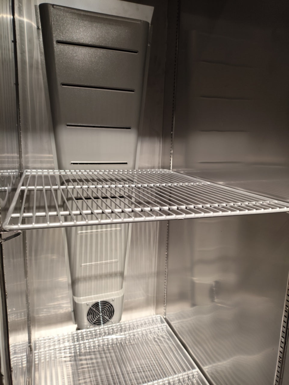 IJsvrieskast | 658L (66x 5L) | RVS | -15°C/-25°C | Statisch + Ventilator | 667x895x2020(h)mm
