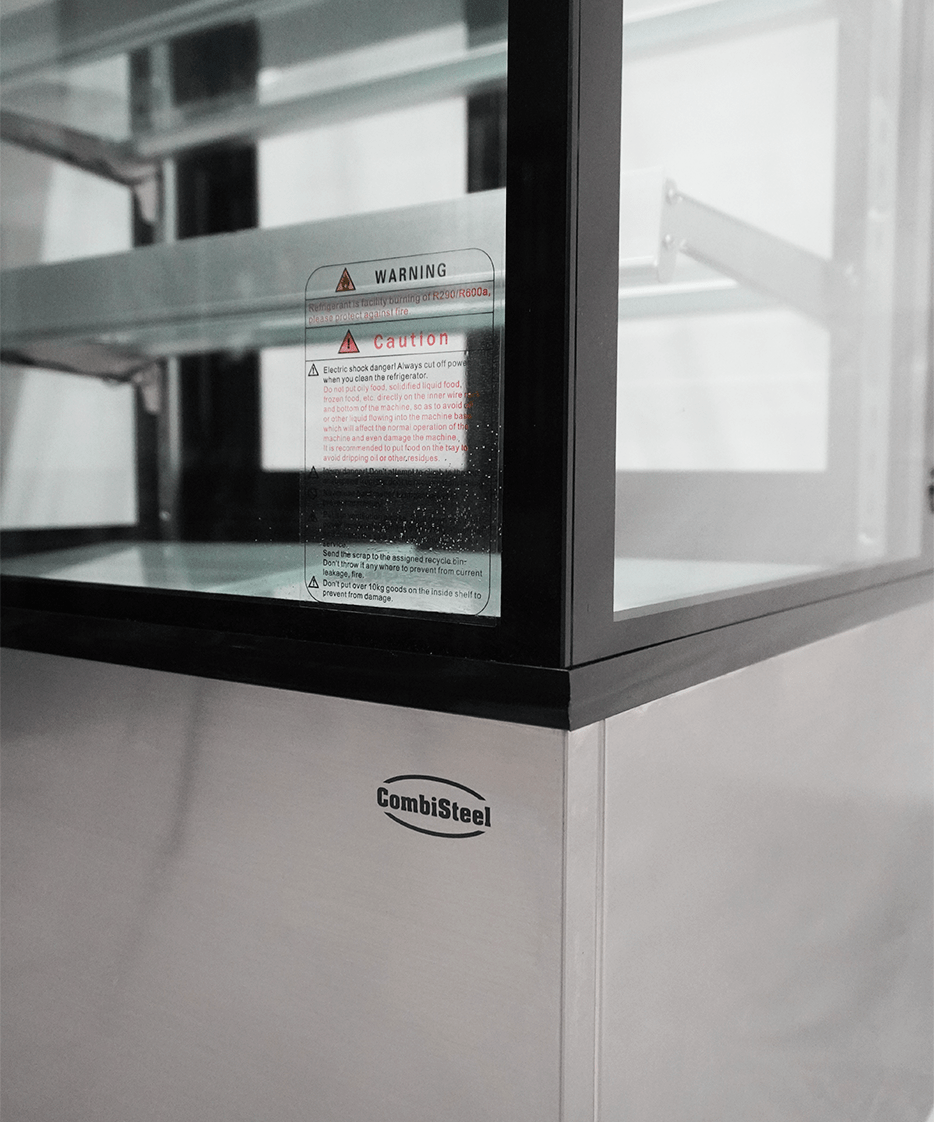 Koelvitrine | 270L | Zwart/RVS | +2°C/+8°C | 3 Schappen | 915x675x1210(h)mm