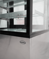 Koelvitrine | 270L | Zwart/RVS | +2°C/+8°C | 3 Schappen | 915x675x1210(h)mm