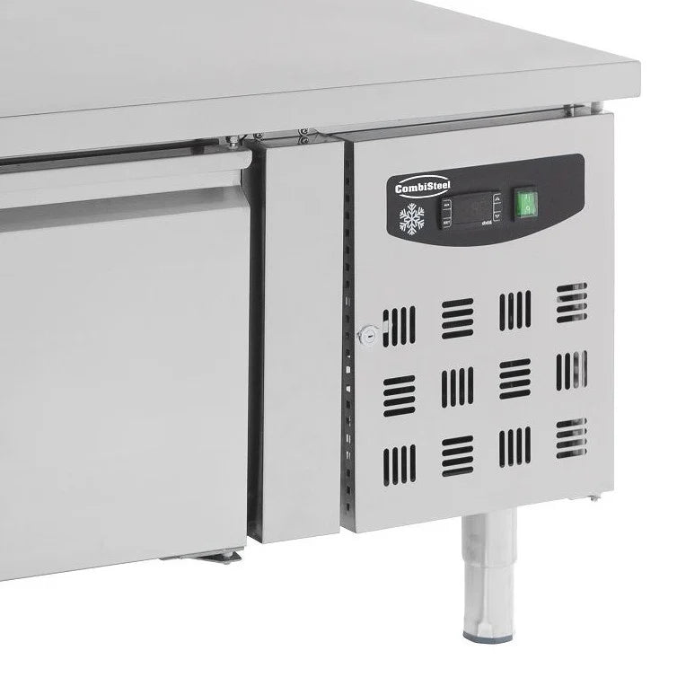 Combisteel Koelwerkbank | Laag Model | 214L | 2 Deuren | +2°C/+8°C | Geforceerd | 1360x700x650(h)mm | 7450.0755