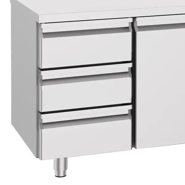 Combisteel Koelwerkbank | Energy Line  | 632L | 3 deuren 3 laden | -2°C/+8°C | Geforceerd | 2330x700x850(h)mm | 7489.5560