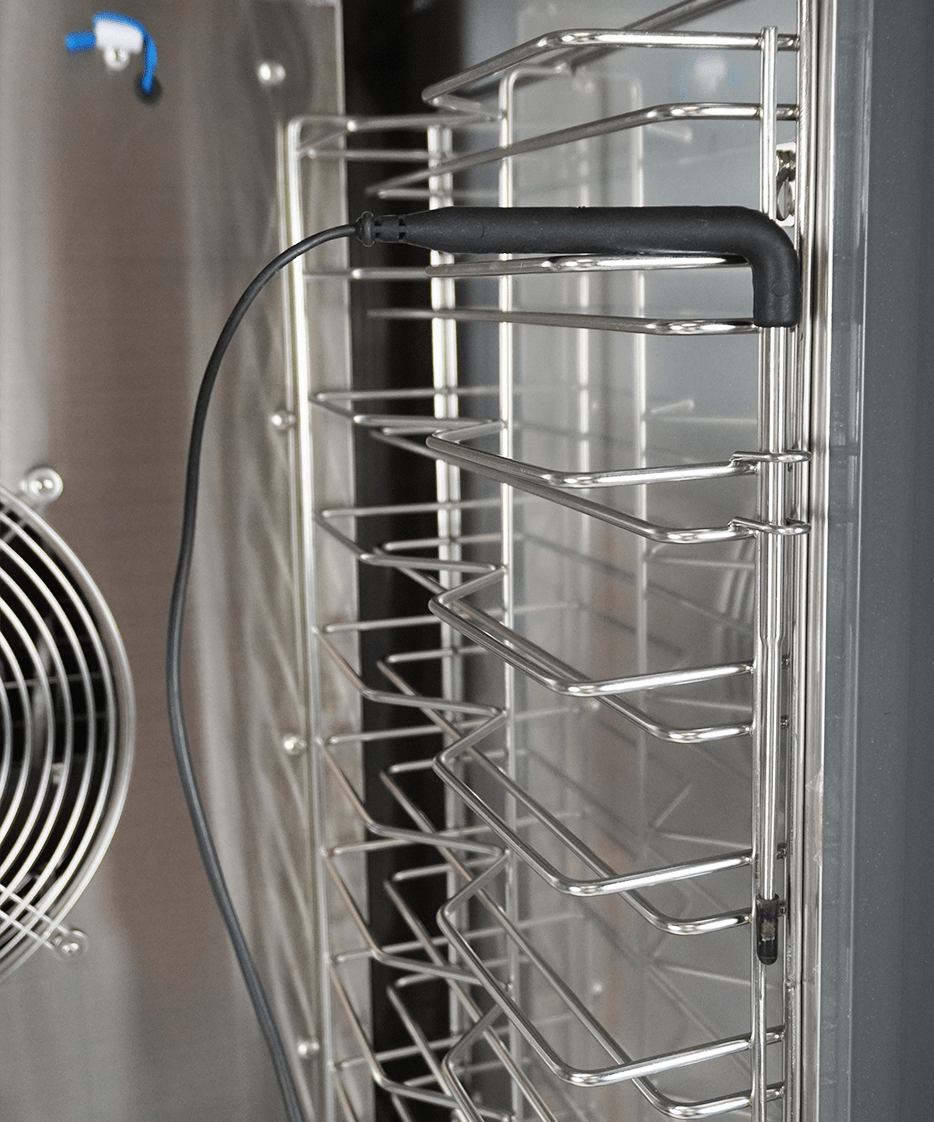 Blastchiller | 7 Niveaus (EN/GN) | Max. 40kg (Koelen) / 28kg (Vriezen) | 0.98kW (230V) | 800x800x1515(h)mm