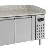 Combisteel Pizza Koelwerkbank | 580L | 3 deuren | +2°C/+8°C | Geforceerd | 2025x800x1000(h)mm | 7950.0044