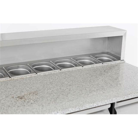 Combisteel Pizza Koelwerkbank | 402L | 3 deuren | +2°C/+8°C | 8x 1/6 GN | Statisch | 1368x700x1090(h)mm | 7950.0065