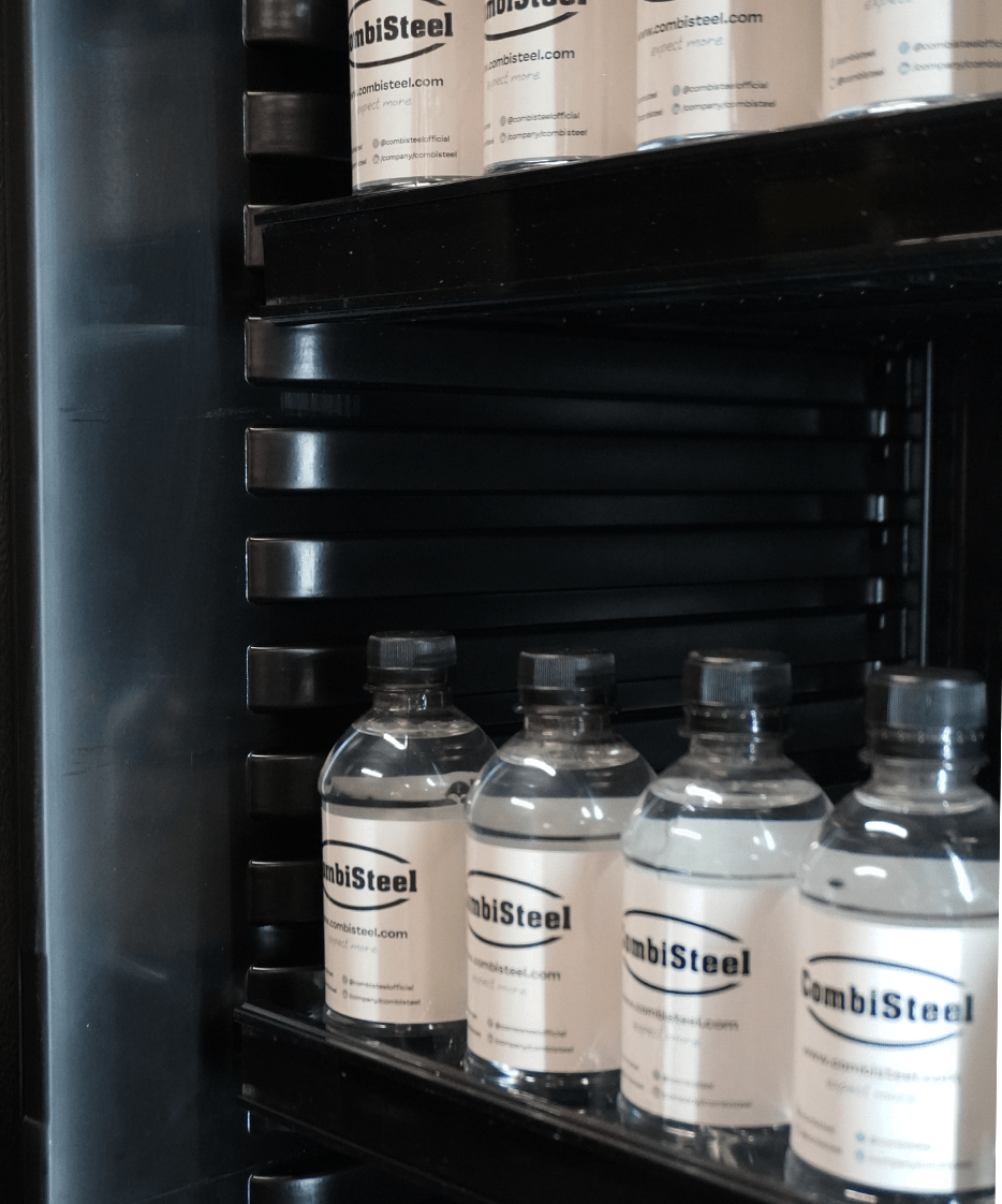 Drankenkoeling met lichtbak | 400L | Zwart | +2°C/+10°C | Statisch | Wielen | 650x595x1950(h)mm