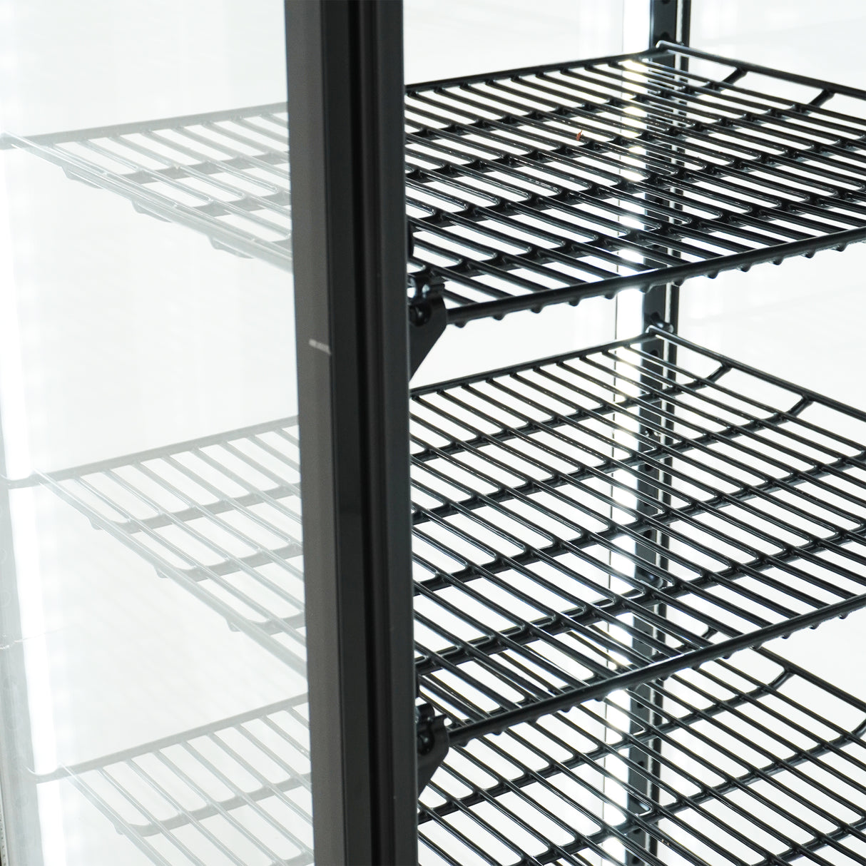 Koelvitrine | 98L | Zwart | 0°C/+12°C | 5 Niveaus | 428x386x1110(h)mm